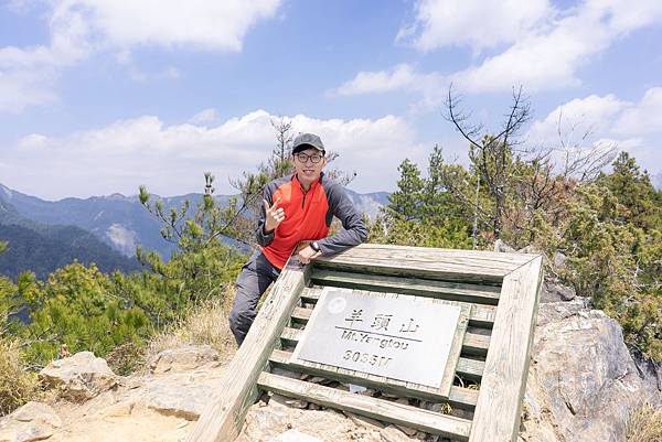 畢祿羊頭縱走－羊頭山頂3035m.jpg