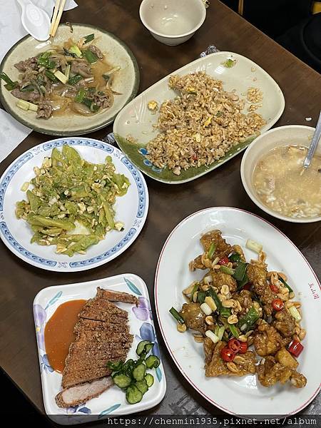 [食記]阿河肉粥灶腳料理