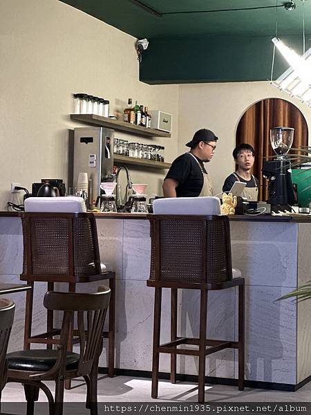 台北市松山區-nonbiri coffee shop