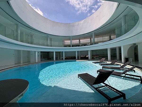 2024清邁親子自由行:尼曼區富有設計感的純白建築飯店:G 