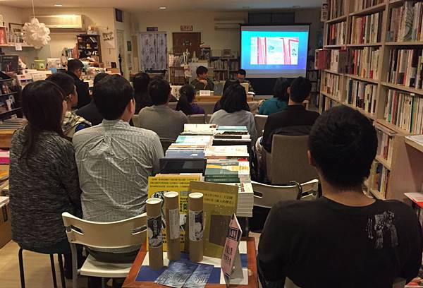 《被黑洞吻過的殘骸》