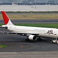 JAL A300-600B4-622R(JA8376)@Haneda_1(2)_20100913.jpg