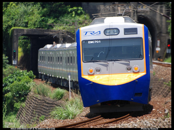 瑞芳站北EMU700試運轉_5(1)_20070704