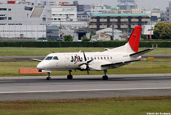 JAC Saab 340B(JA002C)@Skypark_1(2)_20110516.jpg