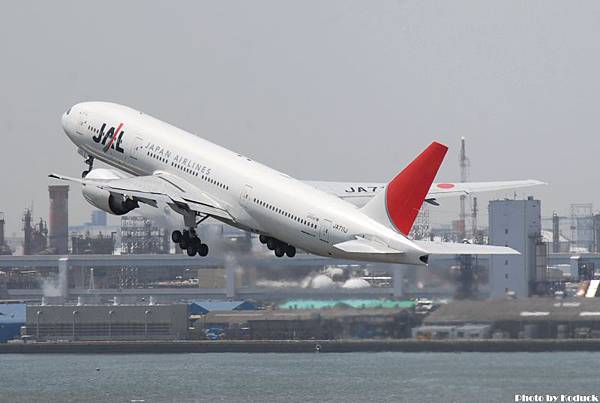 JAL B777-246(JA771J)@Haneda_1(2)_20110514.jpg