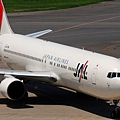 JAL B767-346(JA8266)@Haneda_1(2)_20110515.jpg