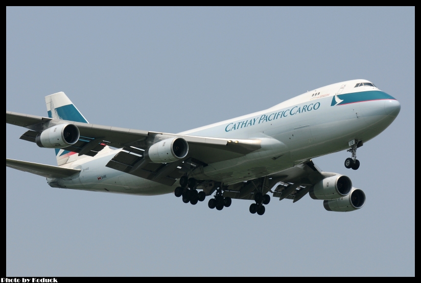 Cathay Pacific Boeing 747-467F(B-HUQ)@PVG_1(2)_20110722.jpg