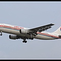 China Eastern Airlines Airbus A300B4-605R(B-2324)@PVG_1(2)_20110722.jpg