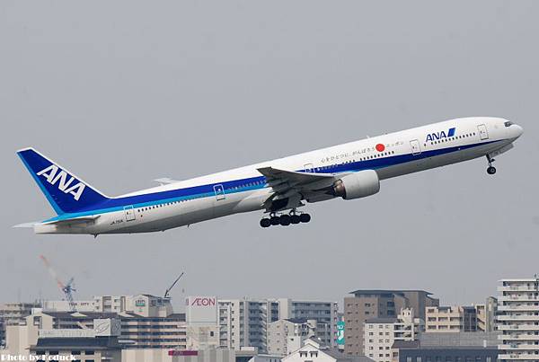 ANA B777-381(JA751A)@Itami_1(2)_20110516.jpg