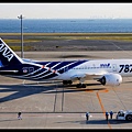 ANA B787-881(JA801A)@RJTT_8(2)_20111126.jpg