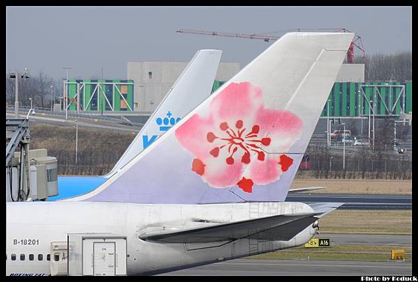 China Airlines B747-409(B-18201)@AMS_1(2)_20120223