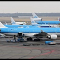 KLM A330-203(PH-AOK)@AMS_1(2)_20120223