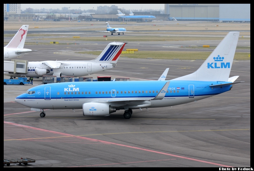 KLM B737-7K2(PH-BGK)@AMS_1(2)_20120223