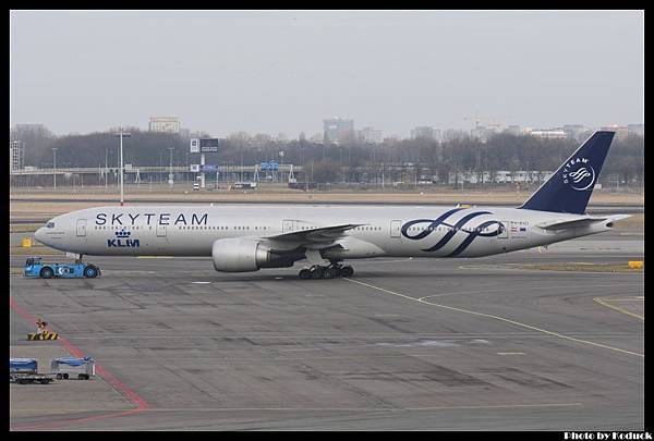 KLM B777-306ER(PH-BVD)@AMS_1(2)_20120223