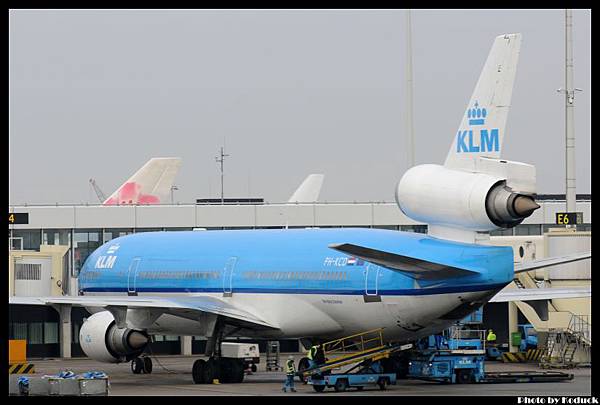 KLM MD-11(PH-KCD)@AMS_1(2)_20120223