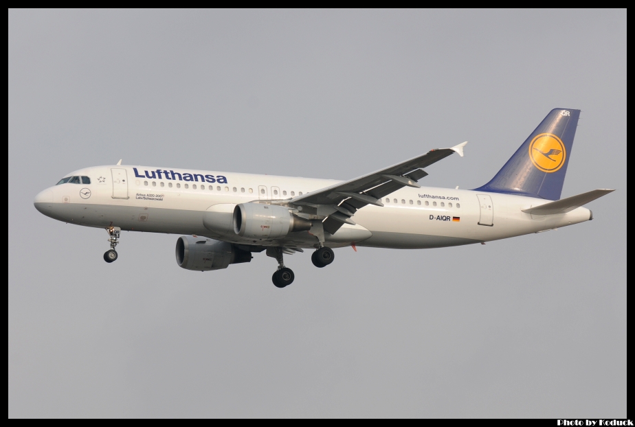 Lufthansa A320-211(D-AIQR)@FRA_1(2)_20120225