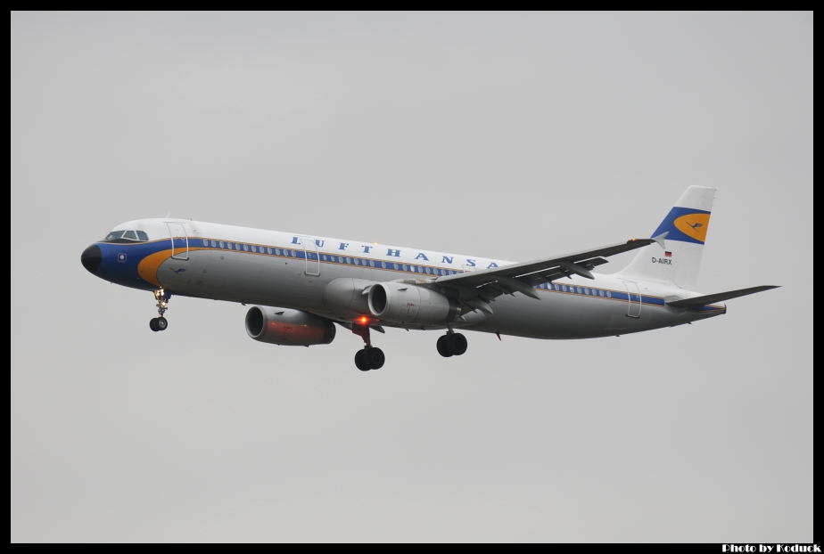 Lufthansa A321-131(D-AIRX)@FRA_1(2)_20120224