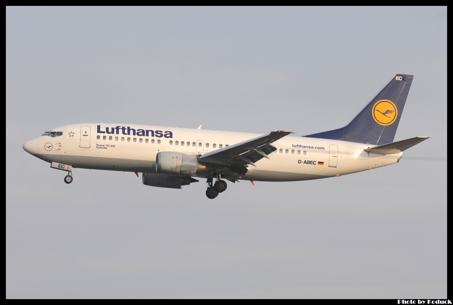 Lufthansa B737-330(D-ABEC)@FRA_1(2)_20120225