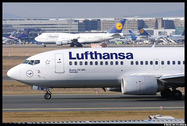 Lufthansa B737-330(D-ABEW)@FRA_1(2)_20120221