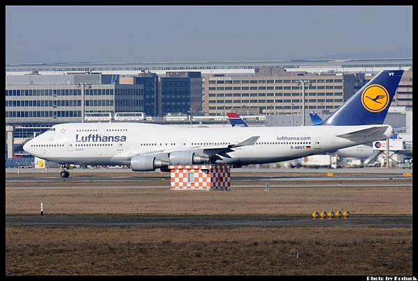 Lufthansa B747-430(D-ABVT)@FRA_1(2)_20120221