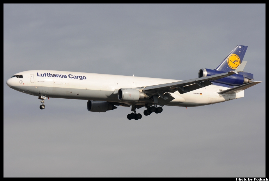 Lufthansa Cargo MD-11F(D-ALCO)@FRA_1(2)_20120221