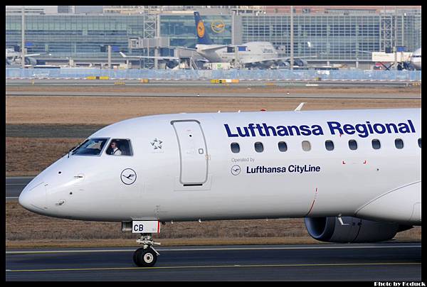 Lufthansa CityLine ERJ-190-100LR(D-AECB)@FRA_2(2)_20120221