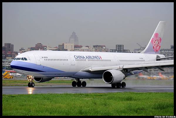 China Airlines A330-302(B-18309)@RCSS_1(2)_20120427