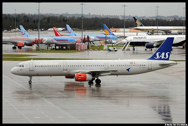 Scandinavian Airlines(SAS) A321-232(OY-KBL)@MAN_1(2)_20120222