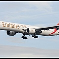 Emirates B777-31H(ER)(A6-EBR)@FRA_1(2)_20120221