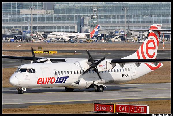 EuroLOT ATR-72-202(SP-LFF)@FRA_1(2)_20120221