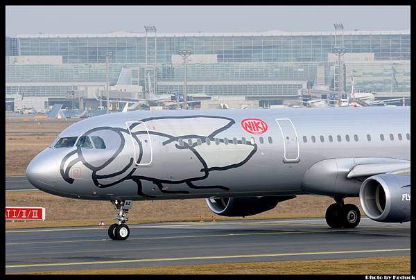 Fly Niki A321-211(OE-LEZ)@FRA_3(2)_20120225