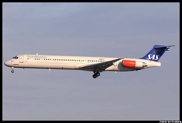 SAS MD-82(SE-DIR)@FRA_2(2)_20120221