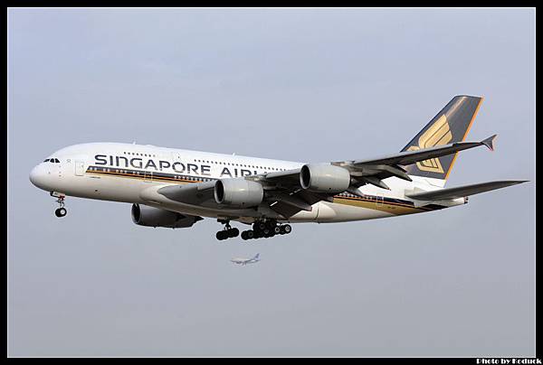 Singapore Airlines A380-841(9V-SKF)@FRA_2(2)_20120225