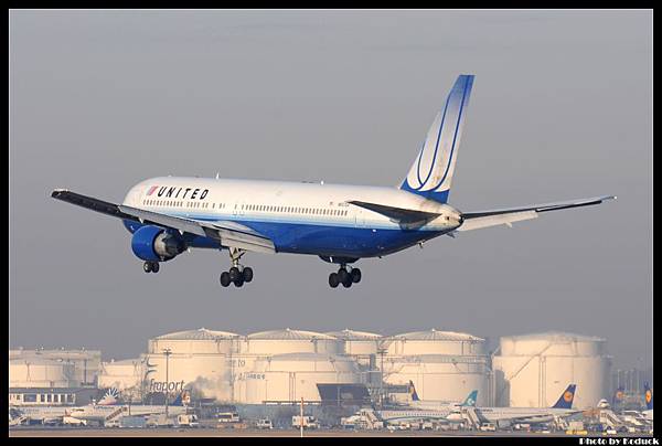 United Airlines B767-322ER(N657UA)@FRA_3(2)_20120221