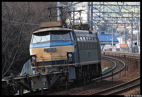 EF66-26牽引1057次貨列@山崎西_2(2)_20100228