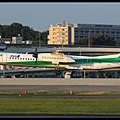 ANA DHC-8-402Q Dash8(JA856A)@Itami_2(2)_20110910