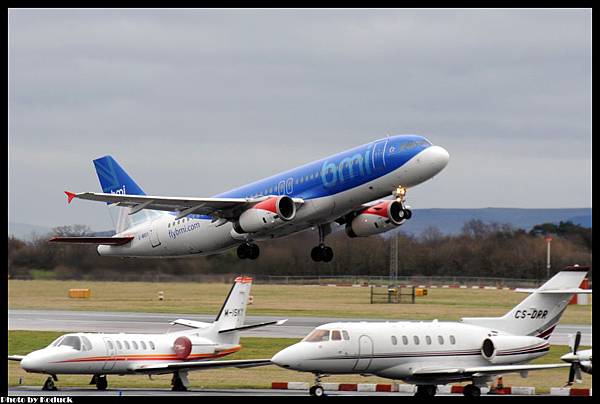 BMI British Midland A320-232(G-MIDY)@MAN_1(2)_20120222