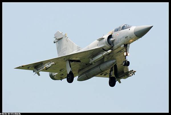 ROCAF Dassault Mirage 2000-5EI(2029)@RCPO_1(2)_20120526