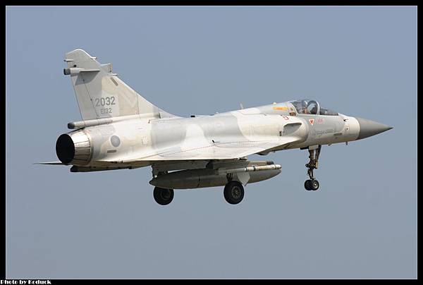 ROCAF Dassault Mirage 2000-5EI(2032)@RCPO_4(2)_20120821