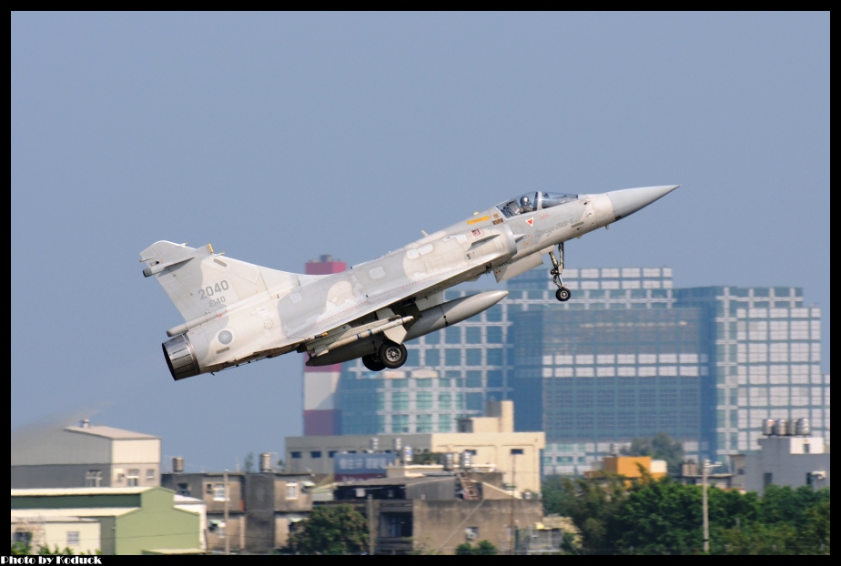 ROCAF Dassault Mirage 2000-5EI(2040)@RCPO_2(2)_20120821