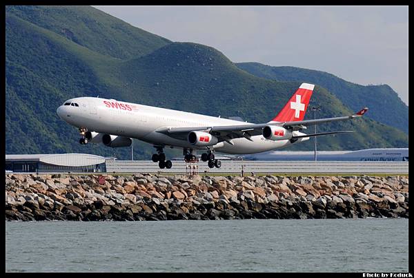 Swiss International Airlines A340-313X(HB-JMC)@VHHH_1(2)_20120706