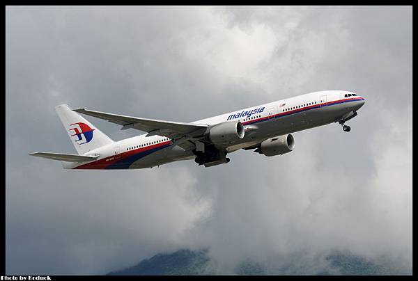 Malaysia Airlines B777-2H6ER(9M-MRD)@VHHH_1(2)_20120707