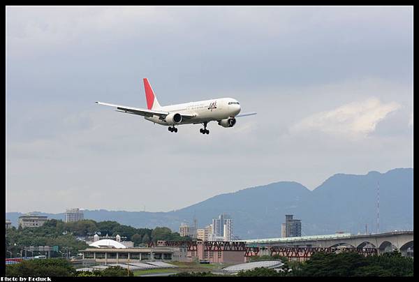 JAL B767-346ER(JA652J)@RCSS_1(2)_20121006