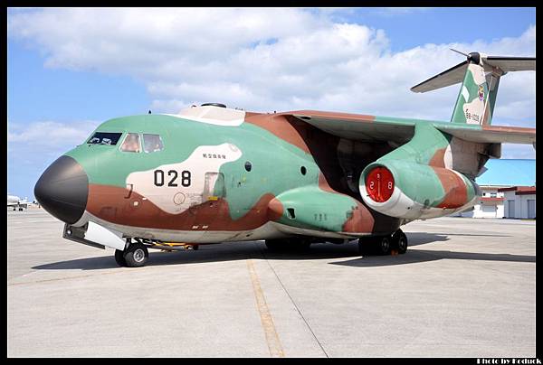 JASDF Kawasaki C-1(88-1028)@ROAH_1(2)_20121021