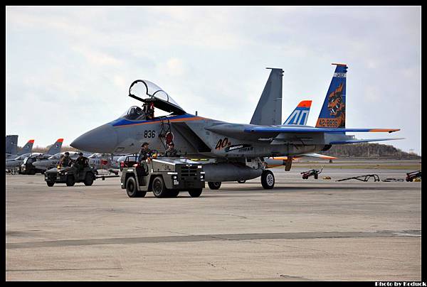 JASDF F-15J(42-8836)@ROAH_1(2)_20121021