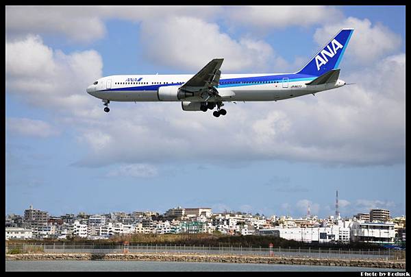 Okinawa RWY36_4(2)_20121021