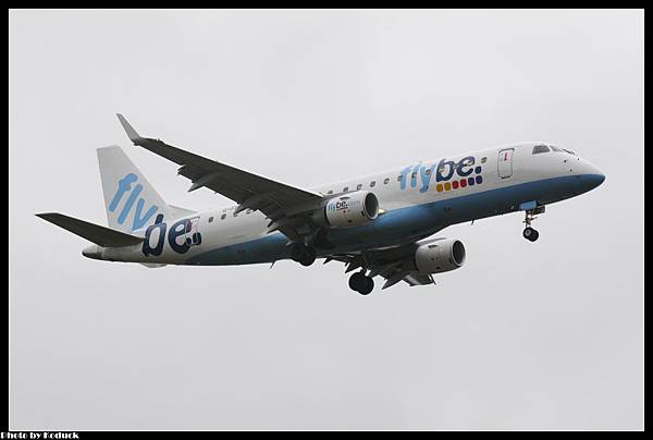 Flybe Embraer ERJ-175STD(ERJ-170-200)(G-FBJA)@MAN_1(2)_20120222.jpg