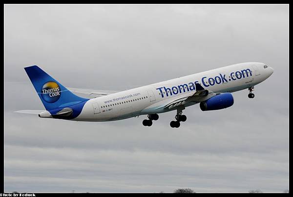 Thomas Cook Airlines A330-243(G-OMYT)@MAN_3(2)_20120222.jpg