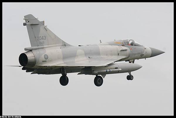 ROCAF Dassault Mirage 2000-5EI(2043)@RCPO_2(2)_20130615.jpg