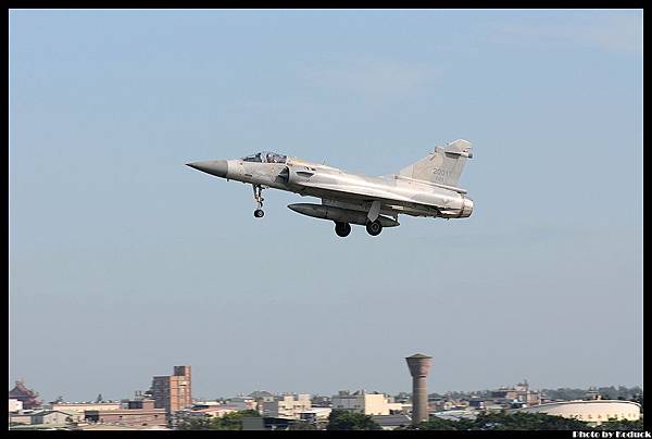 ROCAF Dassault Mirage 2000-5EI(2001)@RCPO_1(2)_20130716.jpg
